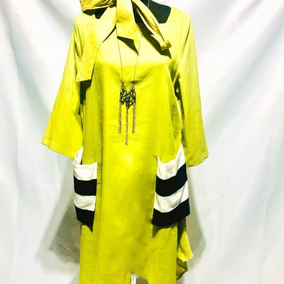 NWT IC Collection Light Green Tunic Dress with Black and White Accents Large - Picture 1 of 9